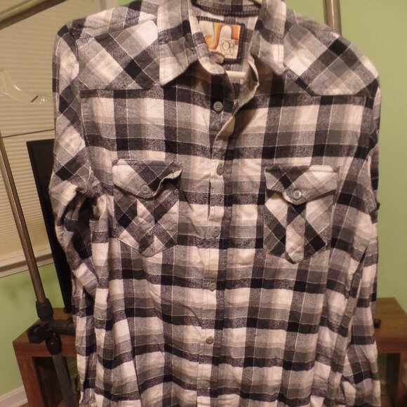 OP Ocean Pacific Black/Gray/White Plaid Flannel Men's Shirt Size 42/44 - Picture 1 of 2